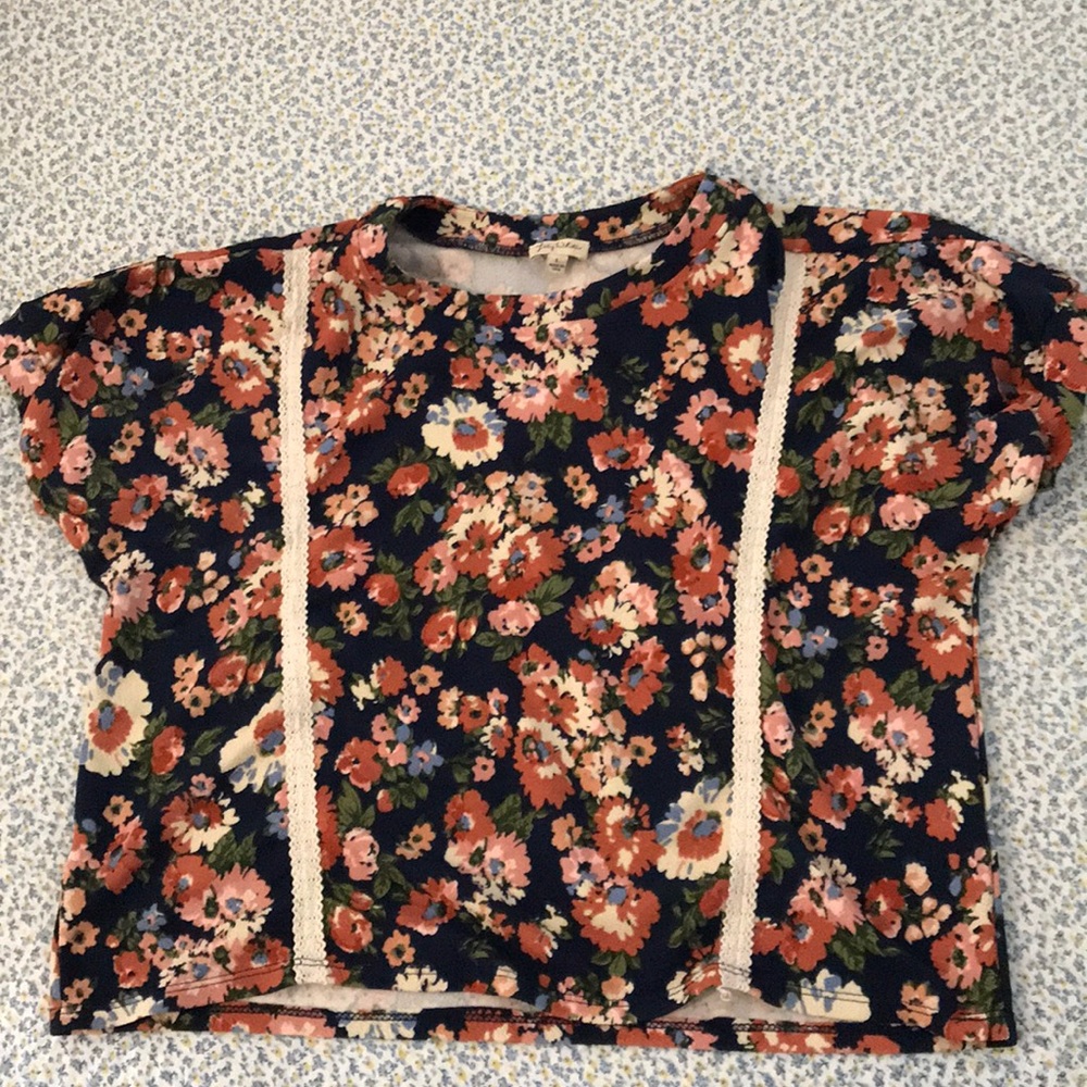 Floral top